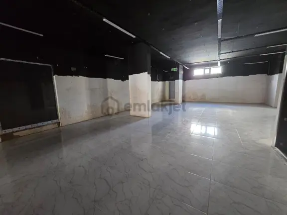 Remax Kaya 500m² Cadde Üzeri Satılık Depolu Dükkan 2