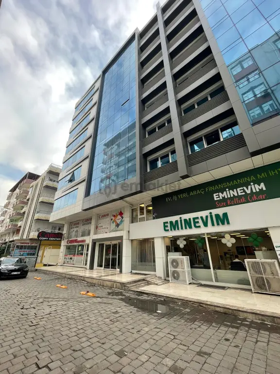 Evbul'dan Diyarbakır Caddesi Safir Plaza Altında Satılık Dükkan 2