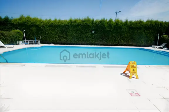 Tuzla Site Havuzlu Otoparklı Villa Tadında 3+1 Kiralık Daire 1