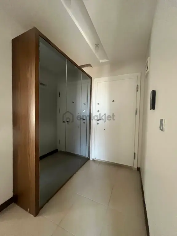 Gürselpaşa'da/2+1/ultra Lüks/havuz/güvenlik/g.odalı/ç.banyolu/kombi/cam Balkon/iskanlı/satılık/daire 2