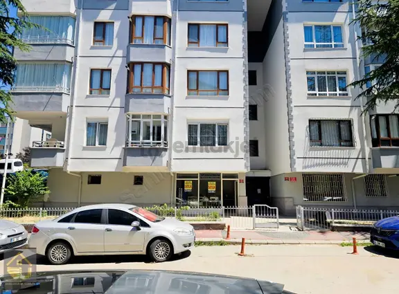 Balgat Ehlibeyt Mahallesinde Satılık 27m2 Dükkan 1