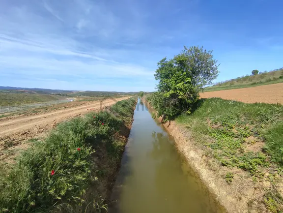 Bulut Yatırımdan 1380 M² Çanakkale Otobanı Üzerinde Tarla 2