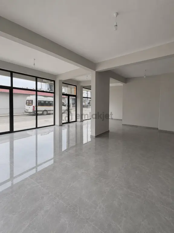 Podyum’dan Bursa Mustafakemalpaşa Barış Mahallesi Köşe İşyeri 2