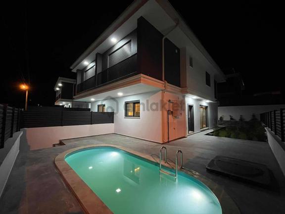 Camikebir Mah K.mutfak 4+1 Müstakil Havuzlu Villa 2