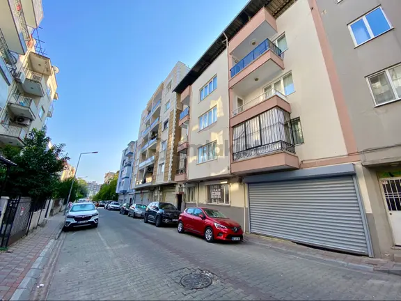 Eab'den Aydın / Efeler Kurtuluş Mahallesi’nde Merkezi Konumda Doğalgazlı 2+1 Kiralık Daire 1