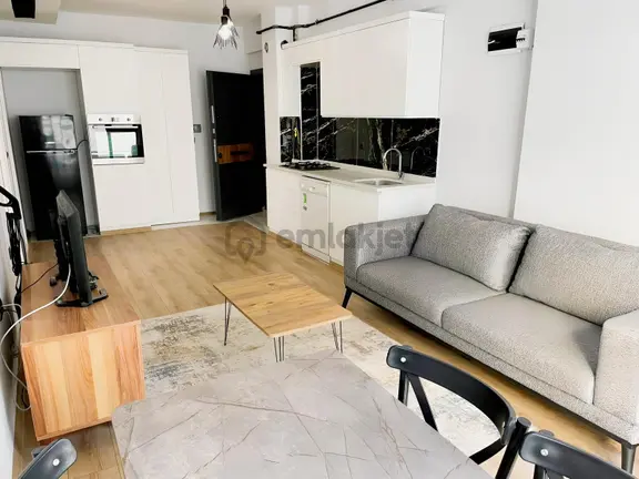 Truva // Onur Gündüzcü'den Ferah Geniş Eşyalı Kiralık 1+1 1