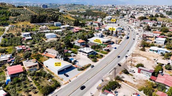 Güneysöğüt'te Çevre Yola Sıfır 400 Metrekare Mağaza İşyeri 1