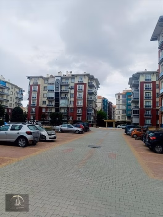 Aksaray Sitelerinde Satılık Daire 2+1 Arakat 1