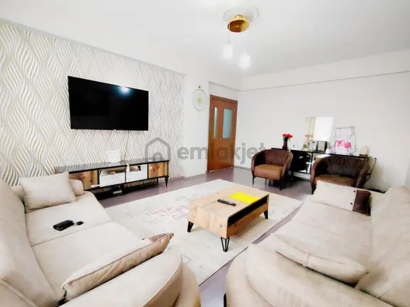Sancak Mh. Vefa Sitesinde 150 M² Ara Kat Geniş 3+1 Satılık Daire 2