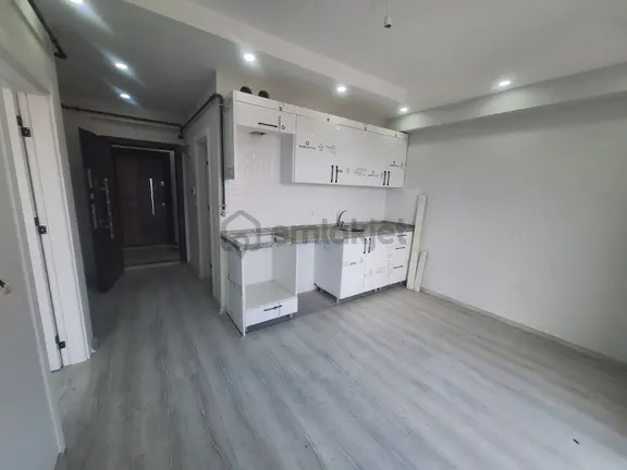 Mehmetoğlu Gayrimenkulden Şeyhsinan Mh.site İçinde 1+1 Satılık 2