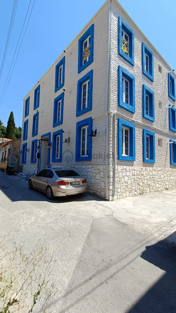 Öğrenci Ye Hasanağa Parkı Yakını Full Eşyalı Kiralık Daireler 1
