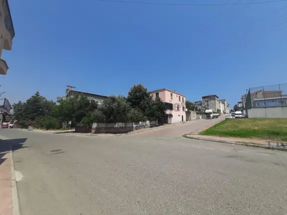 Arsa Fiyatına Müstakil Ev! 450 M² Arsa + 158 M² Bahçe 1