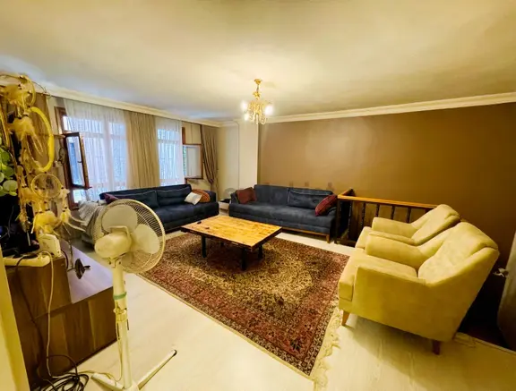 Çankaya'da 7+1 İki Katlı 186m2 Güney Cephe + 100m2 Bahçeli Daire 2