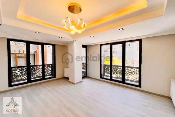 Sözbir'den Metrobüsün Dibinde Sıfır %80-90 Kredili 2+1 Ara Kat! 1