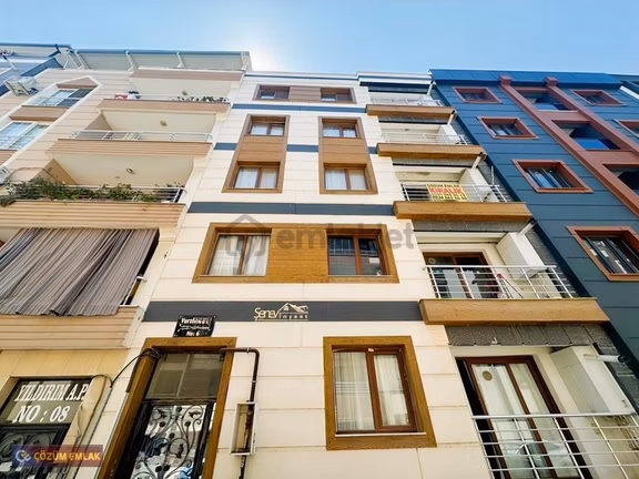 Çözüm Emlak'tan Muradiye'de 2+1 Eşyalı Ara Kat Kiralık Daire 2