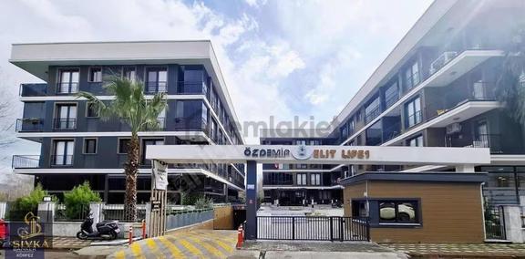 Akçay İkizçayda Site İçerisinde Köşe Konumlu Satılık 2+1 Daire 1