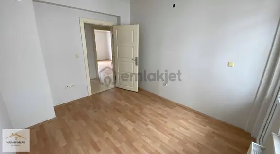 Hakan Emlak'tan Yörük Evler Cami Civarında 2
