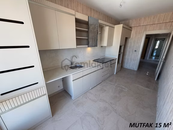 Repa Gayrimenkul Adem Özdemir'den Şehir Manzaralı Sıfır 2+1 2