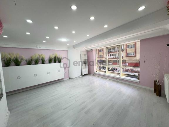 Fb Gayrimenkul'den Cadde Üzeri Kiralık İşyeri 1