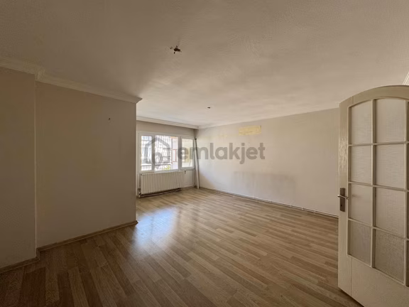 Bürmen'den Basınsitesi'nde Hastane Yakını Ara Kat Kombili Daire 2