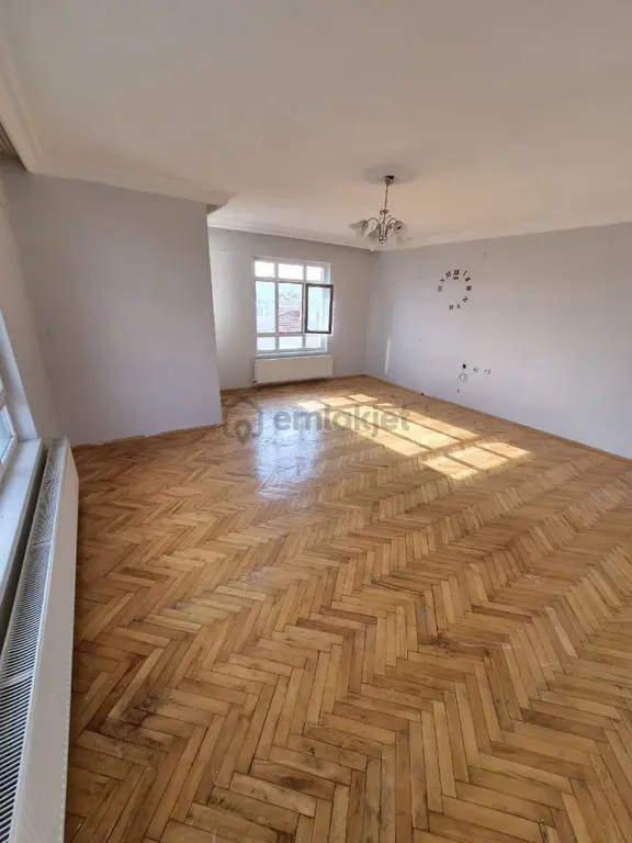 Karapürçek'te Ferah Ve Kullanışlı 115 M² 3+1 Satılık Daire 2