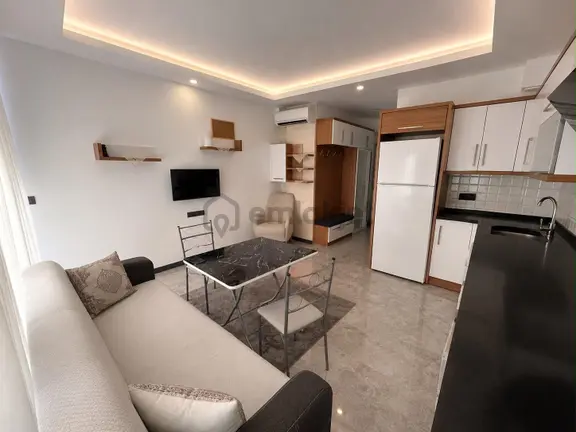 Kuşadası Merkez'de Full Eşyalı 1+1 Daire 1