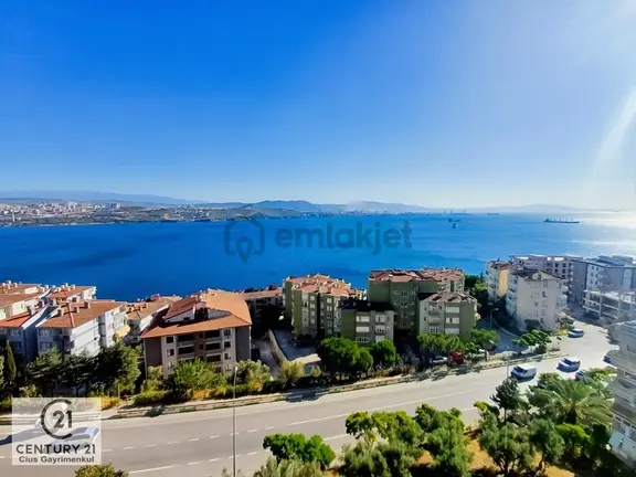 C21 Cius; Cumhuriyet'te Panoramik Deniz Manzaralı 3+1 Satılık 1