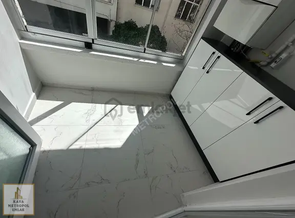 Lüks Yapılı Arakat Kilerli 3+1 Oturuma Hazır Kapalı Otoparklı 2