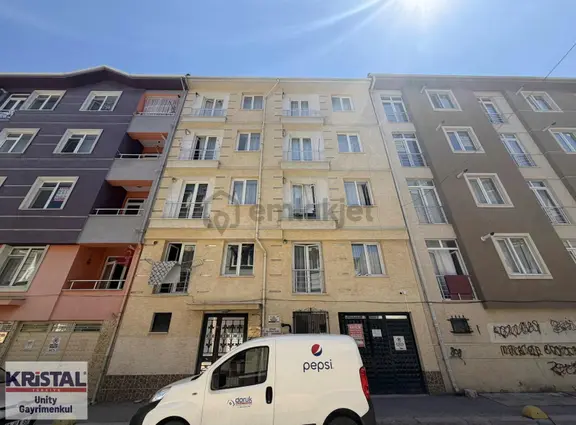 Eskibağlar Mahallesi'nde Güzel Konumlu 1+1 Kiralık Daire 1