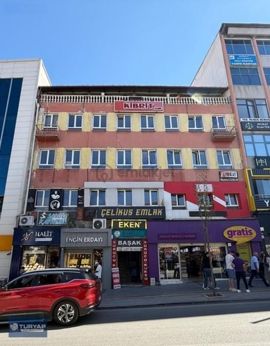 Atatürk Cad.-yüksek Görünürlük-tabela Hakkı Olan Kiralık Ofis 1