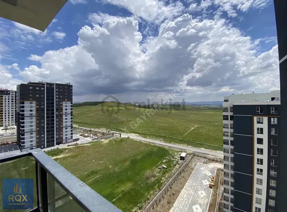 Cumhuriyet'te Site İçi 4+1 Panoramik Manzaralı Geniş Sıfır Daire 1