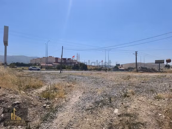Ladik'te Kiralık Arazi Ve Sanayi Atölyesi 2