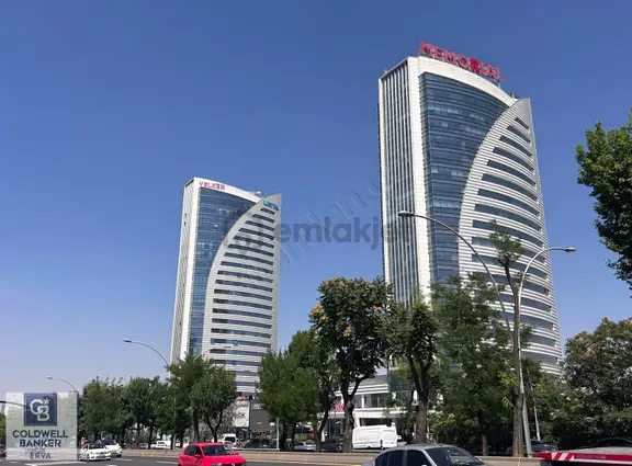 Yelken Plaza'da Konya Yolu Cepheli Yapılı Dubleks Satılık Ofis 1