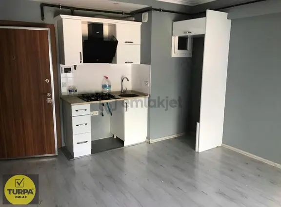 Katlı Pazar Ve Yeni Lise Yanı Bahçelievlerde 1+1 1