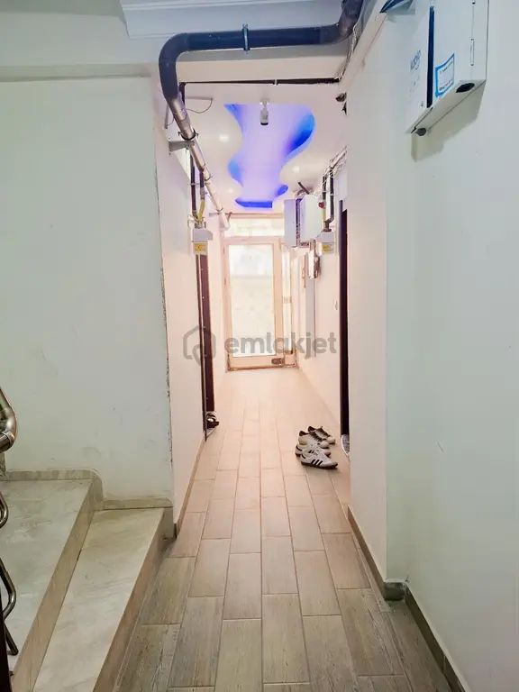 Buca Atatürk Mahallesinde 1+1 Eşyalı Kiralık Daire 1