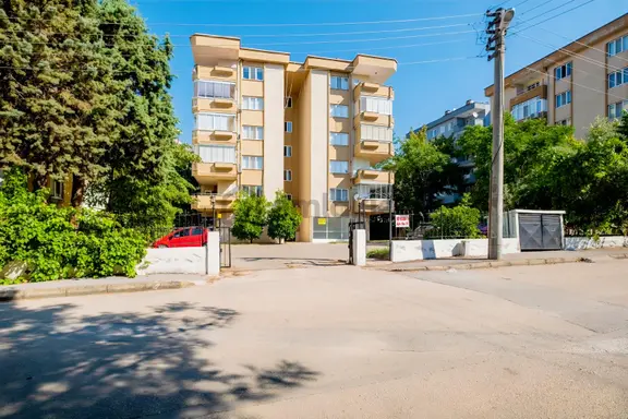 Remax Advantage'n Gazi Cd Ara Kat 3+1 Ful Eşyalı Satılık Daire 1