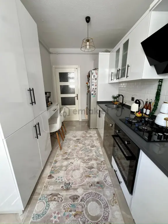 Cadde Seyrandan Satılık Ful Yapılı Arakat 2+1 86m2 Borçsuz Toki 2