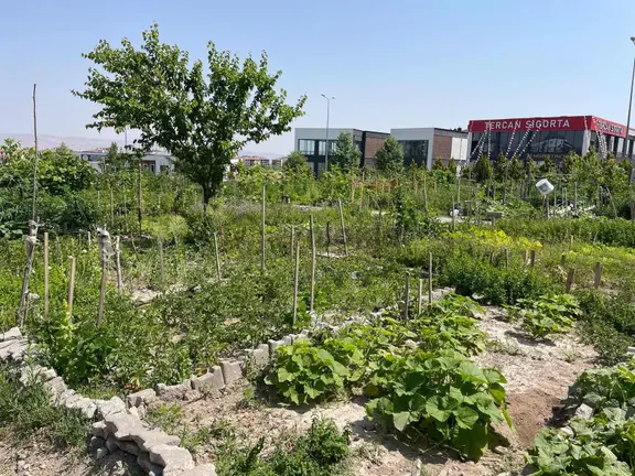 Yeşilyurtta Prestijli Sitede 150 M² Lüks 4+1 | 7/24 Güvenlik 2