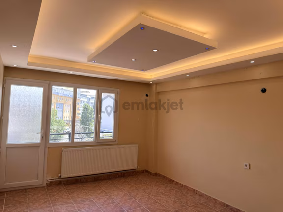 Adatepe'de 2+1 Balkonlu Doğalgazlı Kiralık Daire 2