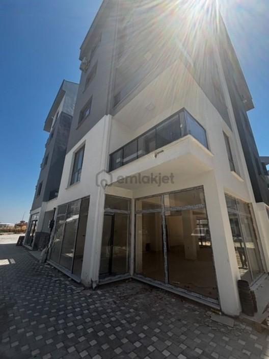Özsaruhan Sitede 120m² Satılık Dükkan 1