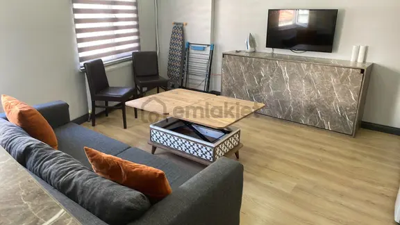 Komisyonsuz Caddeye Metroya Otobüse 3 Dk Kısa Ve Uzun Döneme Uygun Daire 1