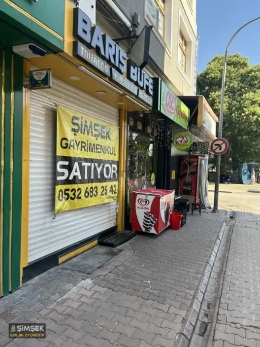 Teksas Otobüs Durakları Karşısı Satılık Dükkan 2