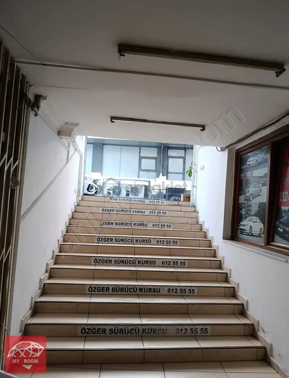 Ümraniye Ihlaurkuyu Mahallesinde 20m2 Kiralık Ofis&büro 1