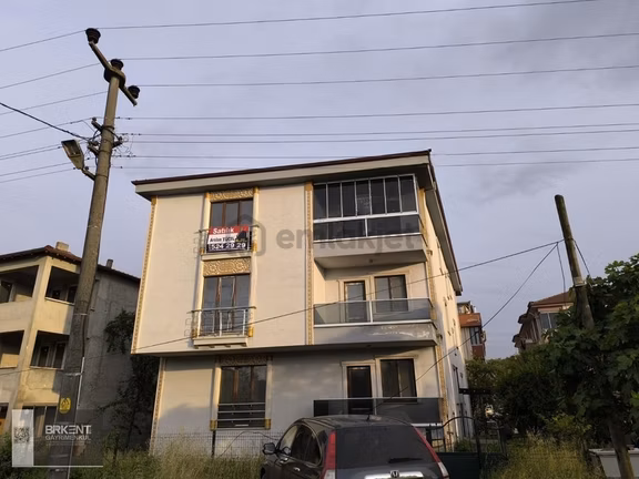 Hamidiye Mah 3.kat 100 M2 2+1 İskanlıkombili Satılık Sıfır Daire 2