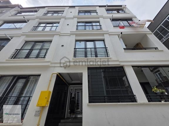 Karşıyaka Lisesine Yakın Satılık 1+1 Yüksek Giriş Daire 1