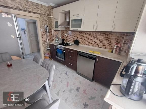Batıkent Emlak'tan Ergazi Mah Ara Kat Full Yapılı 3+1 Satılık 2