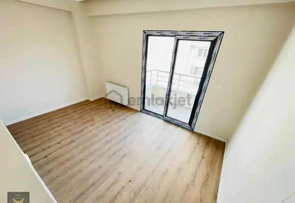 Esenyurt Güzelyurt Mah Marmara Park Avm'ye Metrobüse Yürüme Mesafesi'nde 2+1 Dairemiz 2
