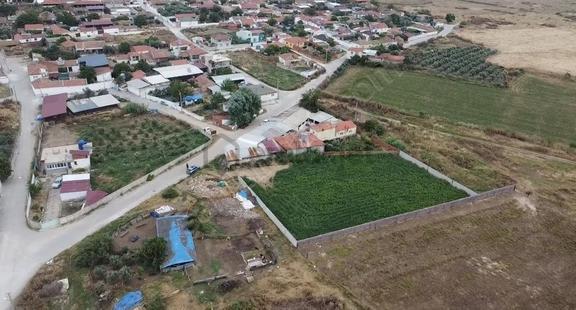Yeşilova'da Satılık 1956 M² Müstakil Tapulu Arsa 2
