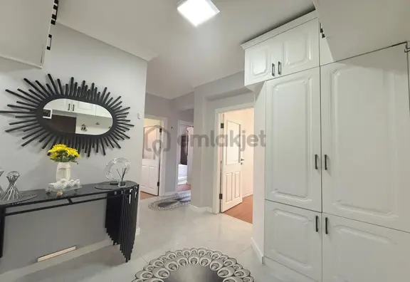 19 Mayıs Mahallesi Full Yapılı Asansörlü Ara Kat 3+1 Daire 1