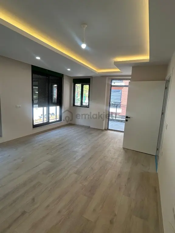 Özçelebi'den Aksu Macun'da Geniş Havuzluayrı Mutfaklı 2+1 Daire 1